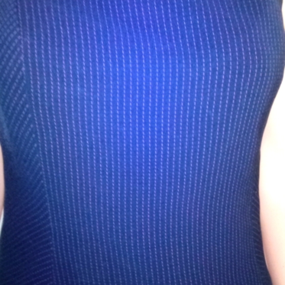 Larry Levine suit, black and pink pinstripe, size 4 - Picture 3 of 3